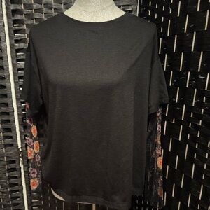Sheer Floral Sleeve Black Top. Sz S